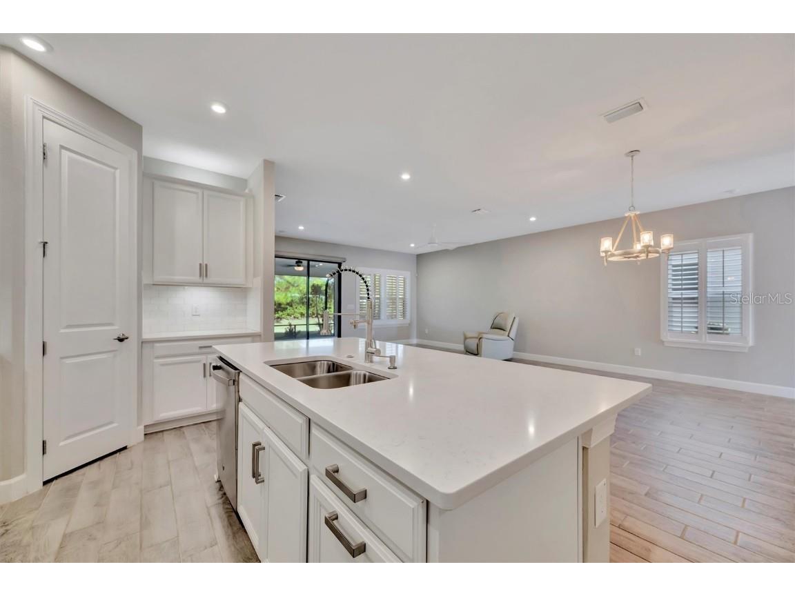 4642 Crestpoint Way Palmetto FL 34221 TB8458594 image12