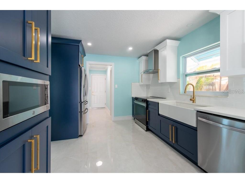 4643 Bay Crest Drive Tampa FL 33615 TB8406165 image15