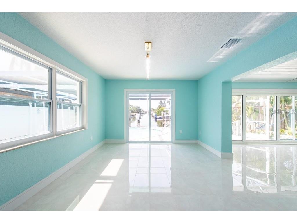 4643 Bay Crest Drive Tampa FL 33615 TB8406165 image22