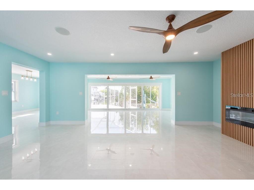 4643 Bay Crest Drive Tampa FL 33615 TB8406165 image6