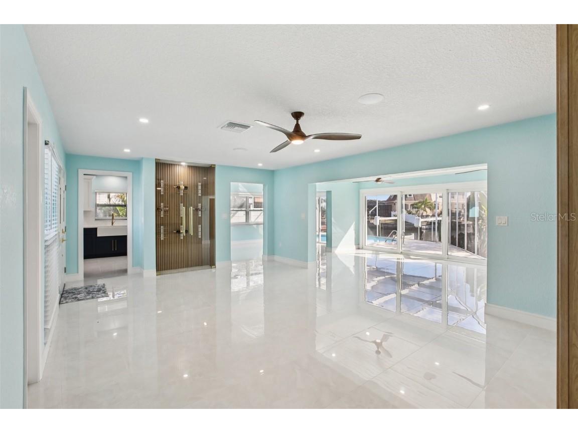 4643 Bay Crest Drive Tampa FL 33615 TB8426038 image11