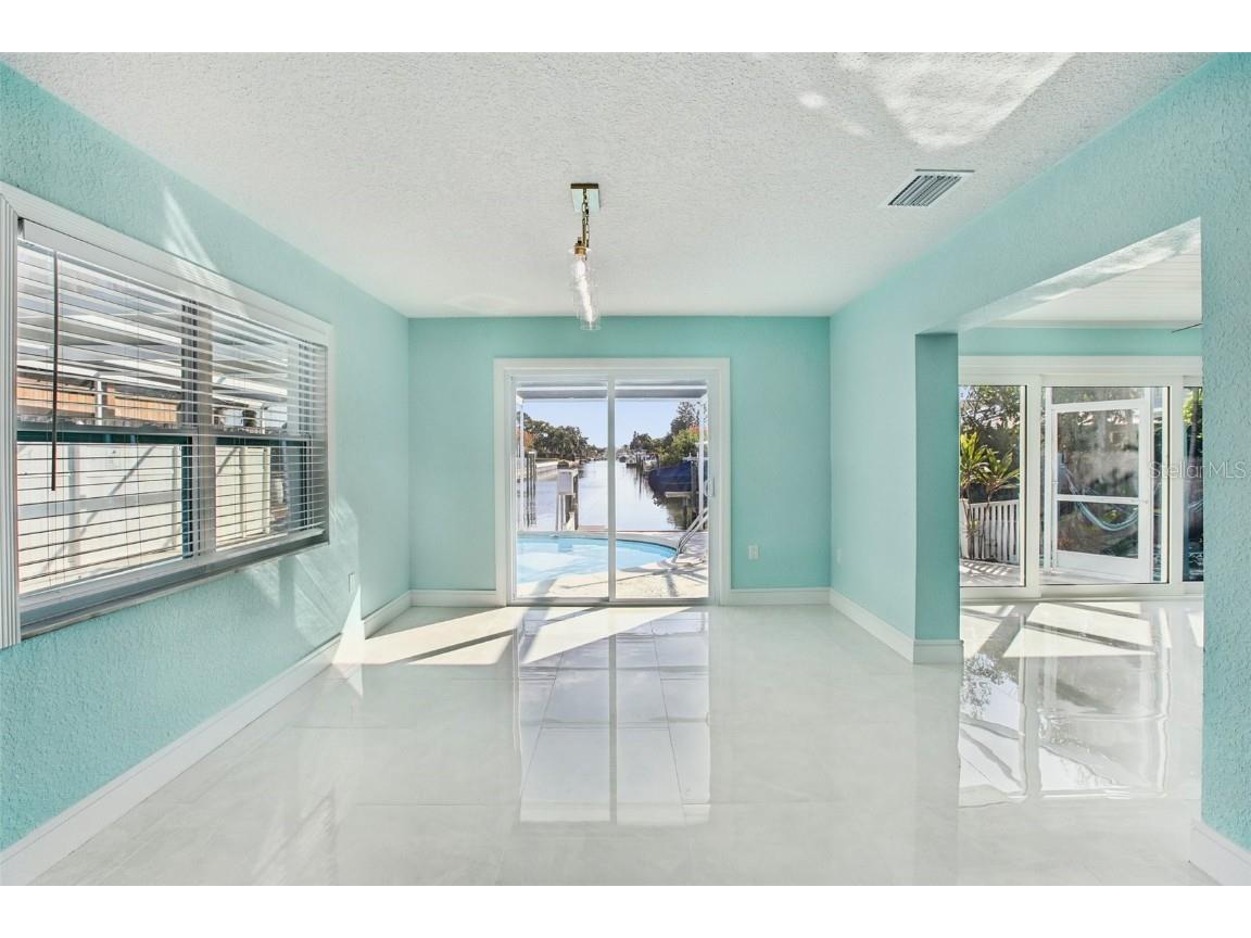 4643 Bay Crest Drive Tampa FL 33615 TB8426038 image16