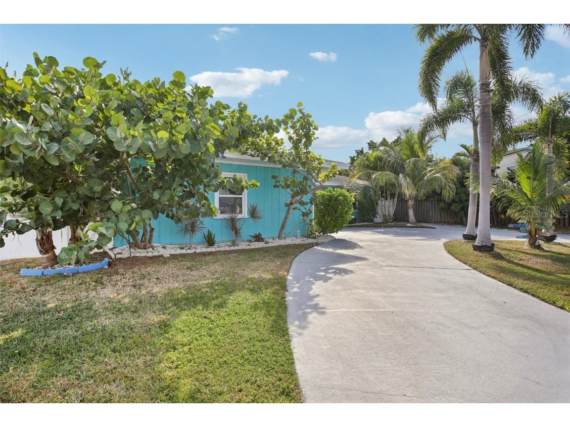 4643 Bay Crest Drive Tampa FL 33615 TB8426038 image5