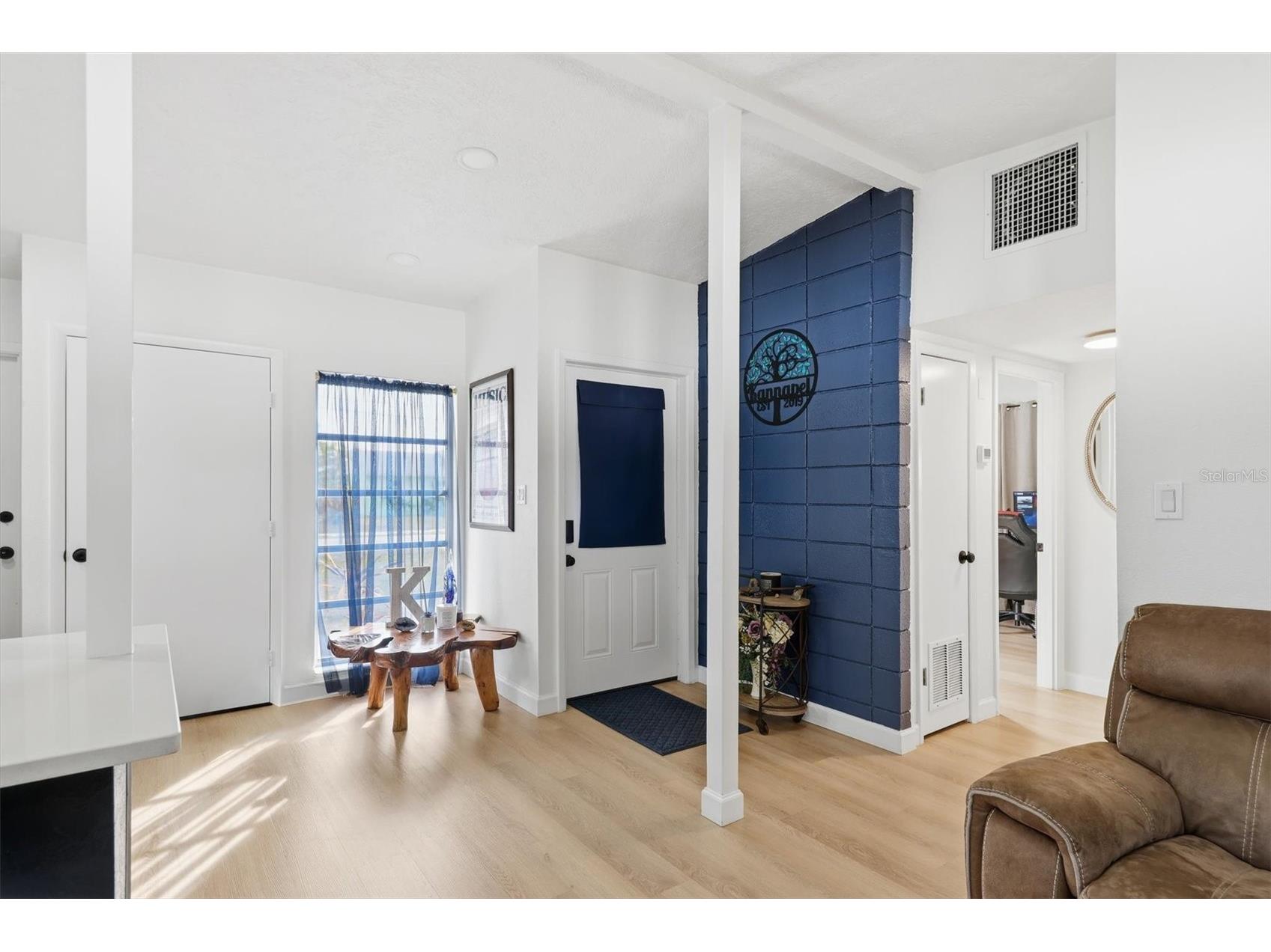 4643 Brooksdale Drive Sarasota FL 34232 A4678321 image2
