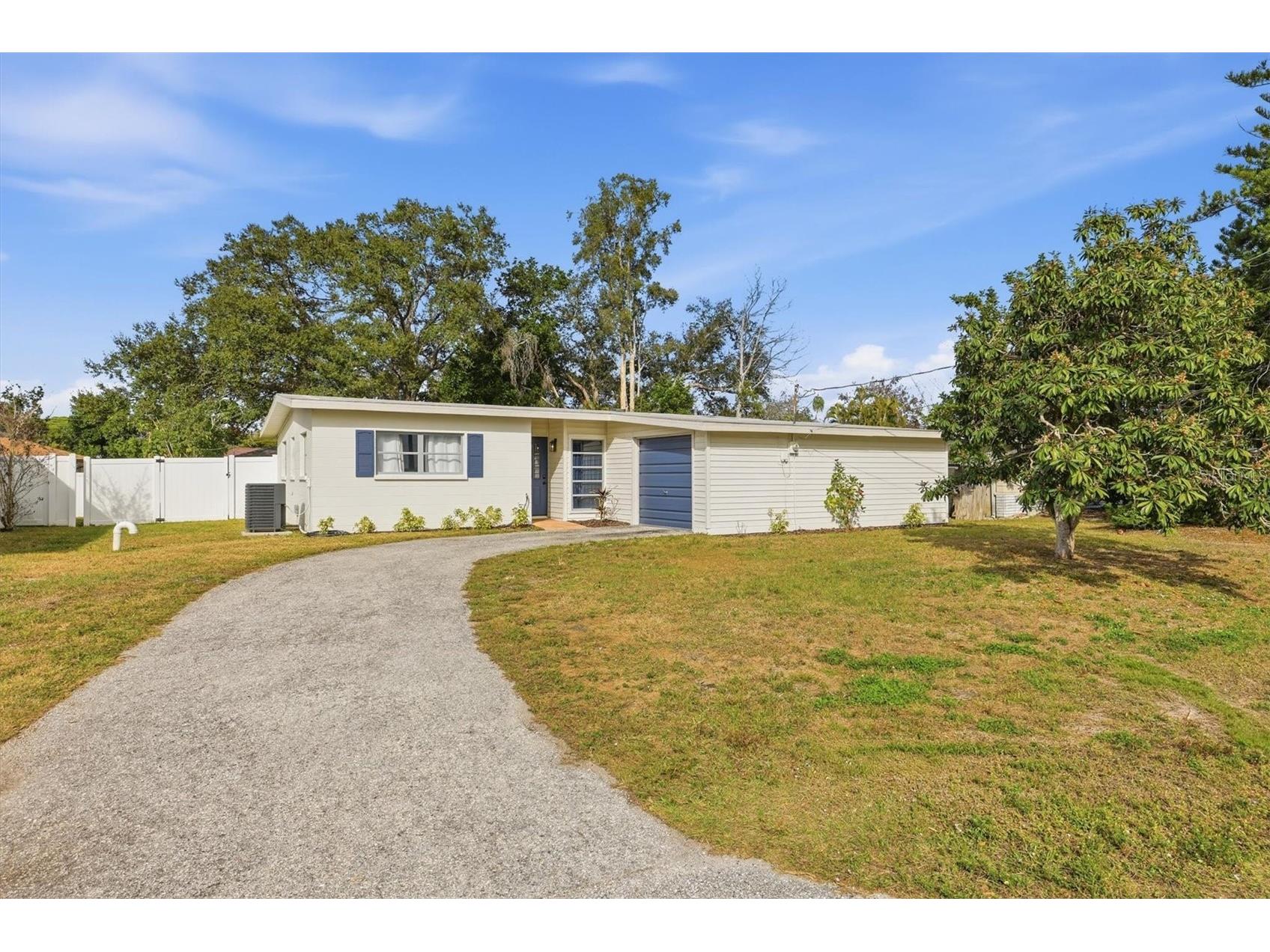 4643 Brooksdale Drive Sarasota FL 34232 A4678321 image24