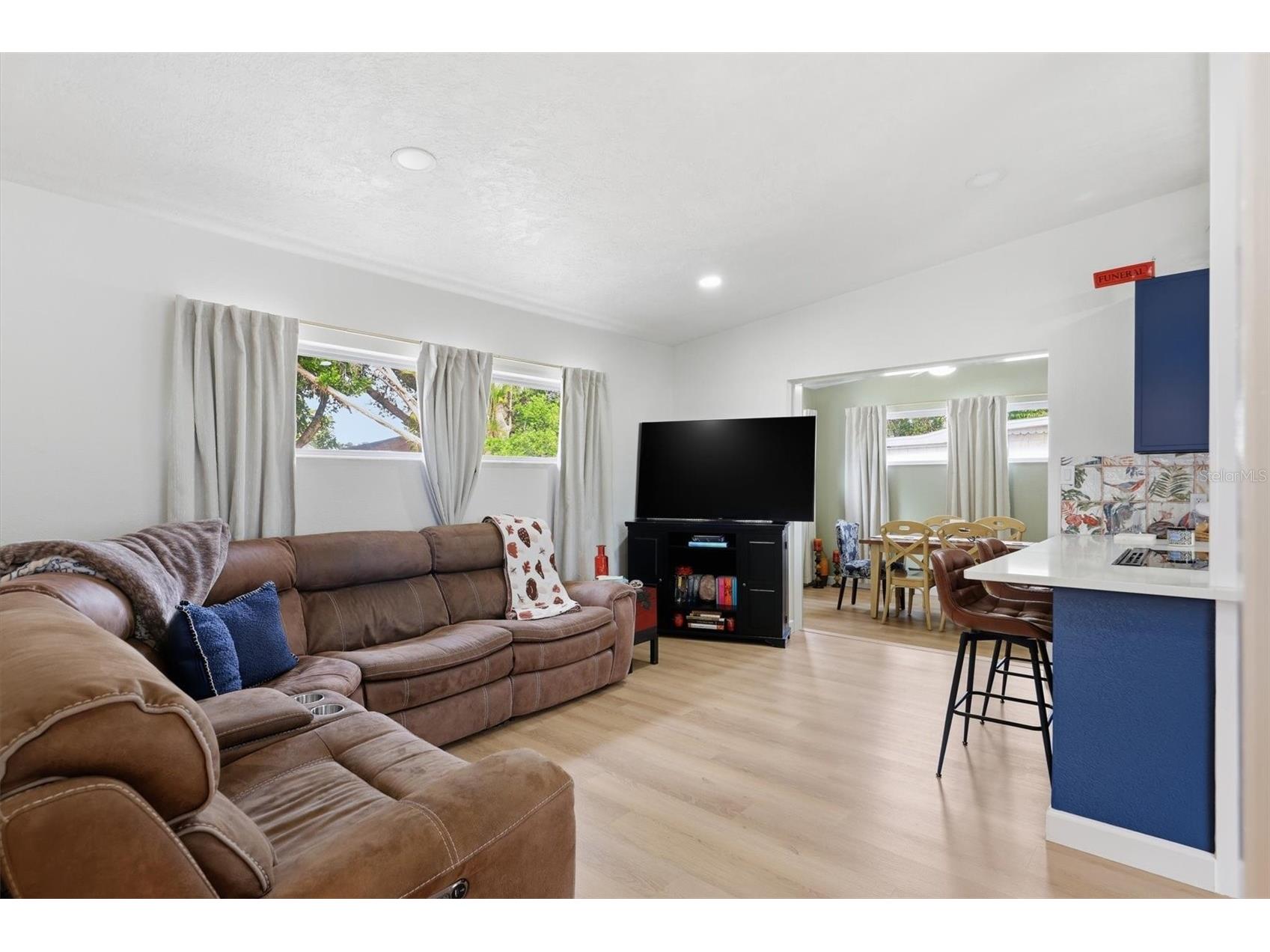4643 Brooksdale Drive Sarasota FL 34232 A4678321 image6