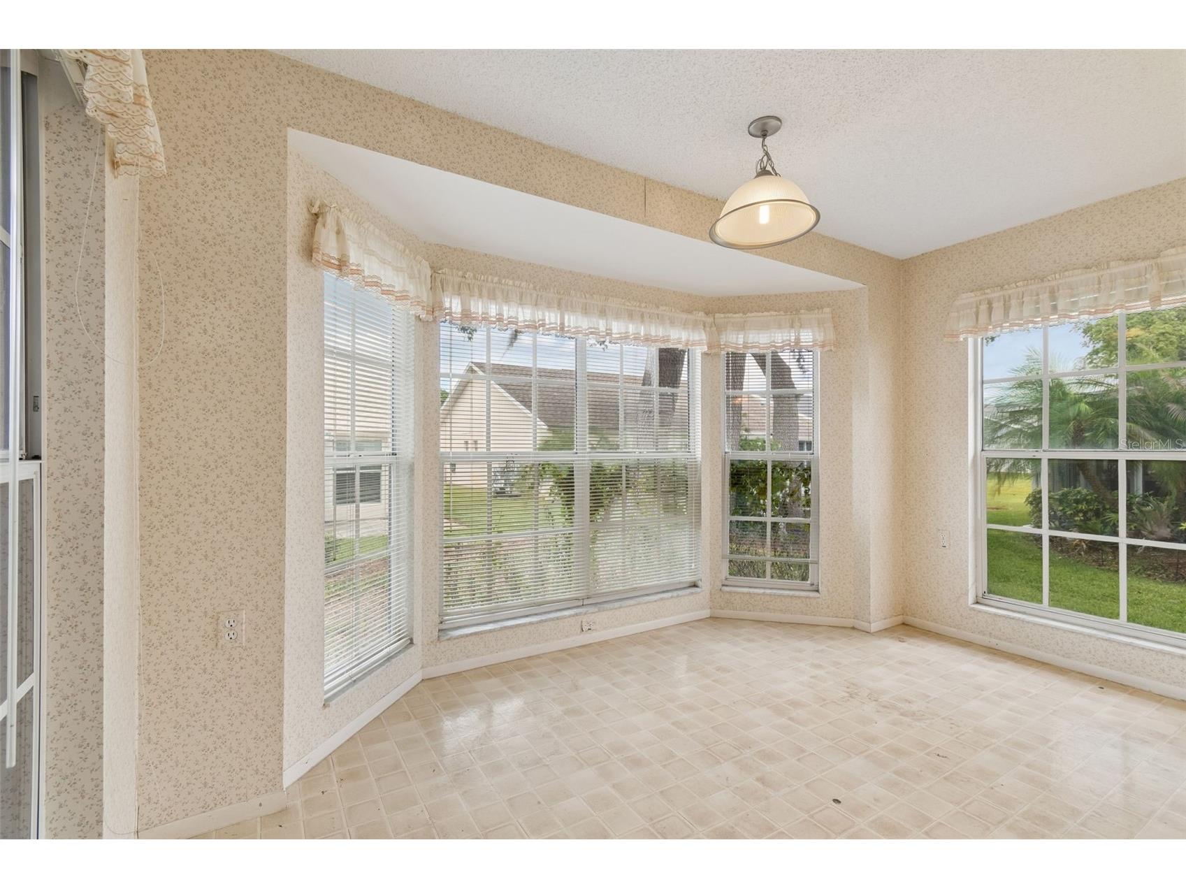 4643 Sandpointe Drive New Port Richey FL 34655 W7885086 image15
