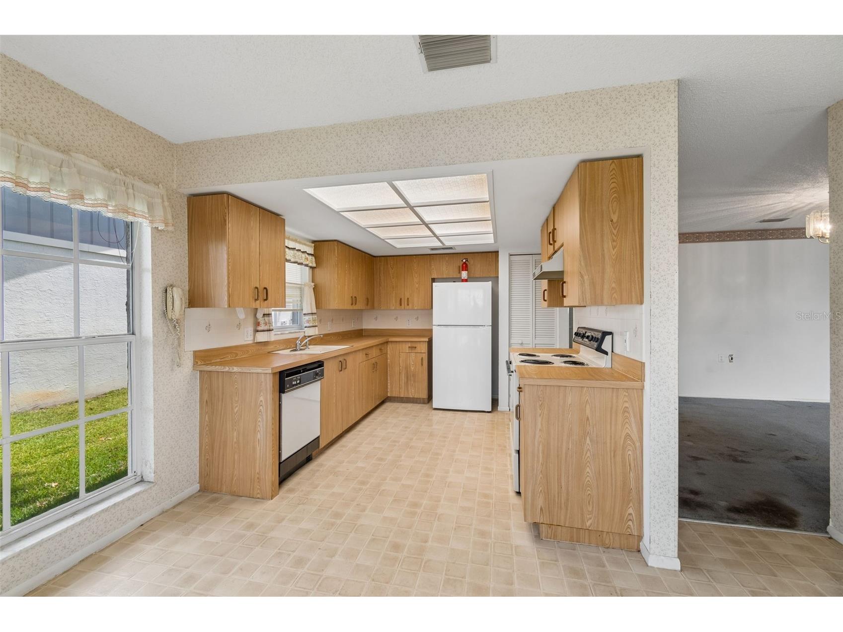 4643 Sandpointe Drive New Port Richey FL 34655 W7885086 image16