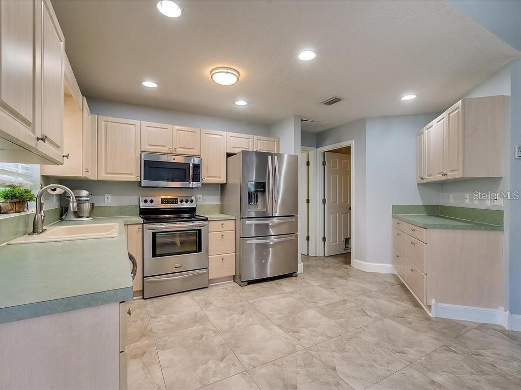 4644 Breezy Pines Boulevard Sarasota FL 34232 A4657586 image2