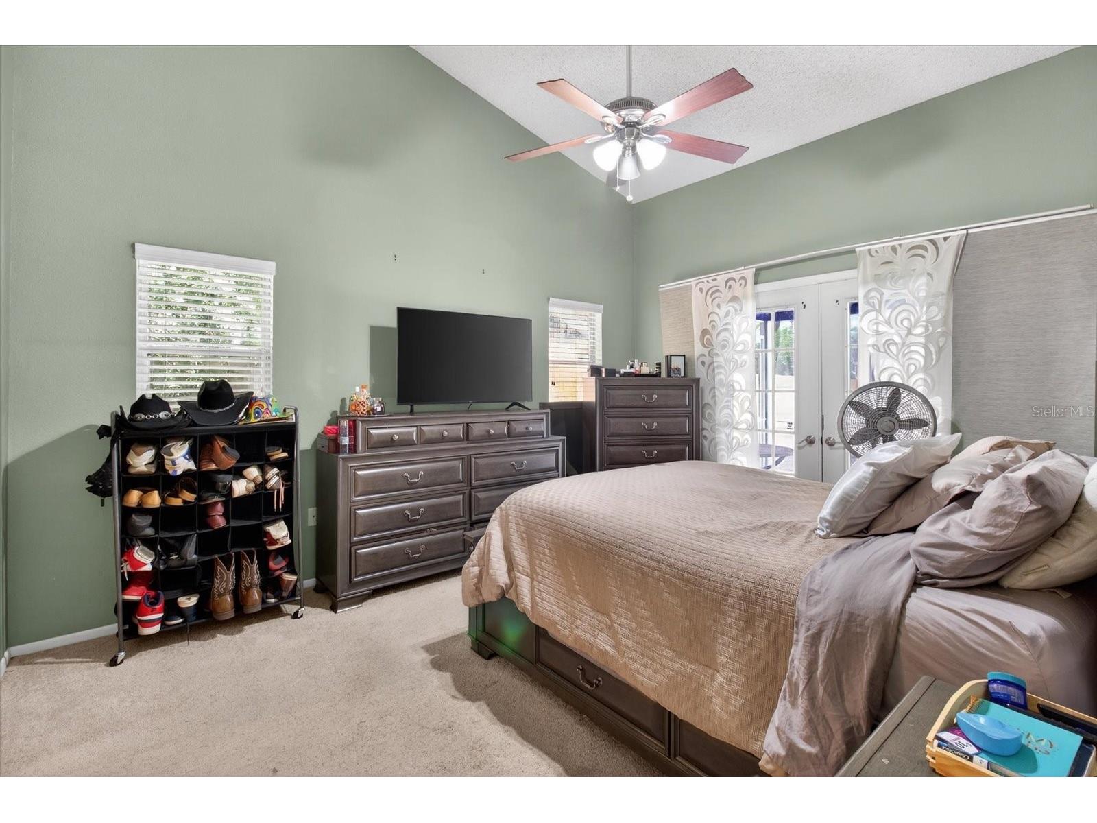 4644 Hamlets Grove Drive Sarasota FL 34235 A4686910 image25