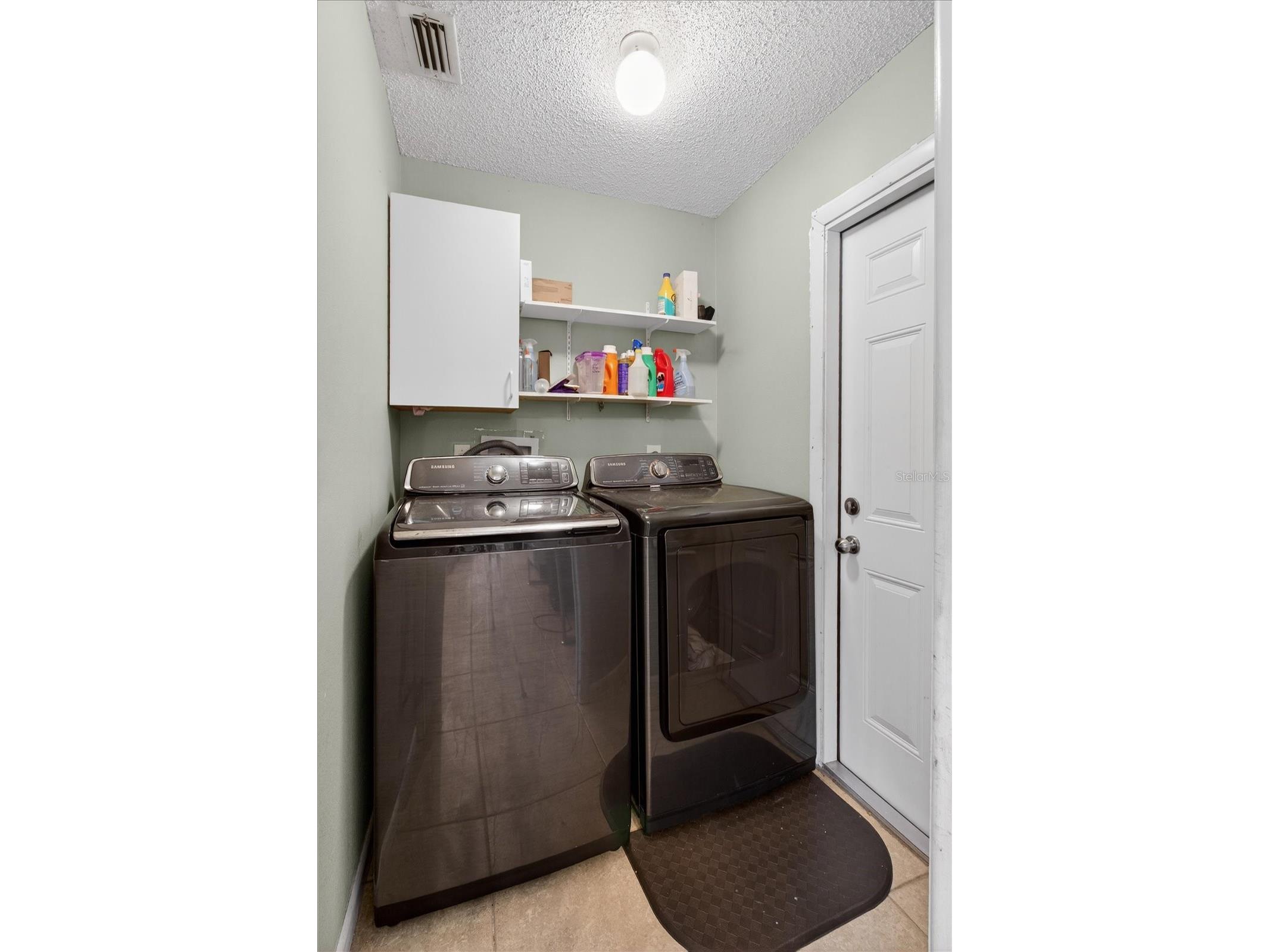 4644 Hamlets Grove Drive Sarasota FL 34235 A4686910 image37
