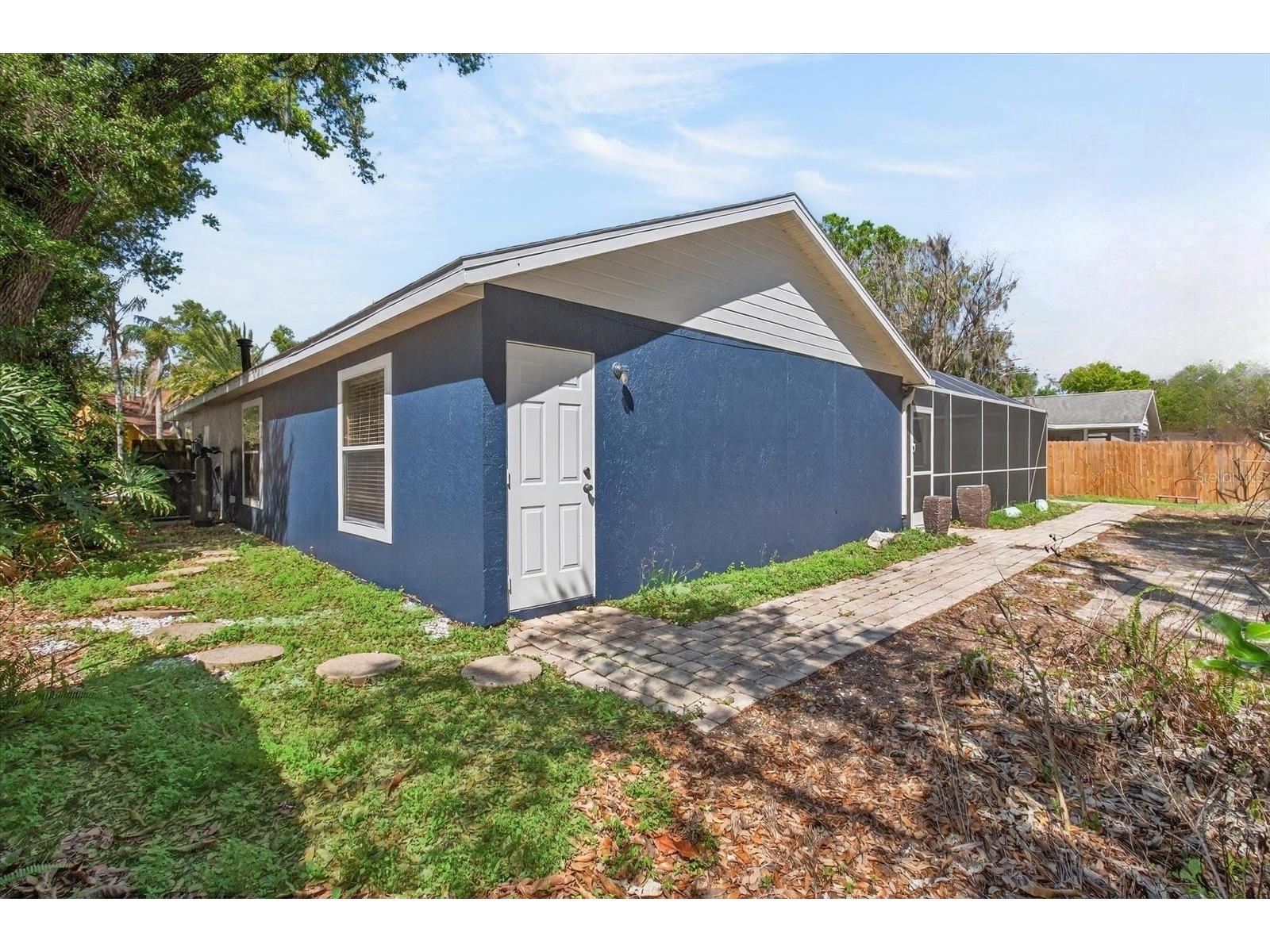 4644 Hamlets Grove Drive Sarasota FL 34235 A4686910 image42