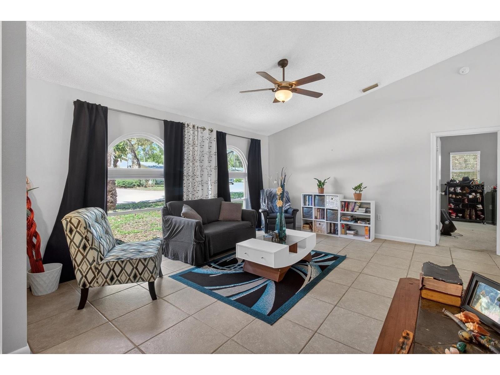 4644 Hamlets Grove Drive Sarasota FL 34235 A4686910 image9