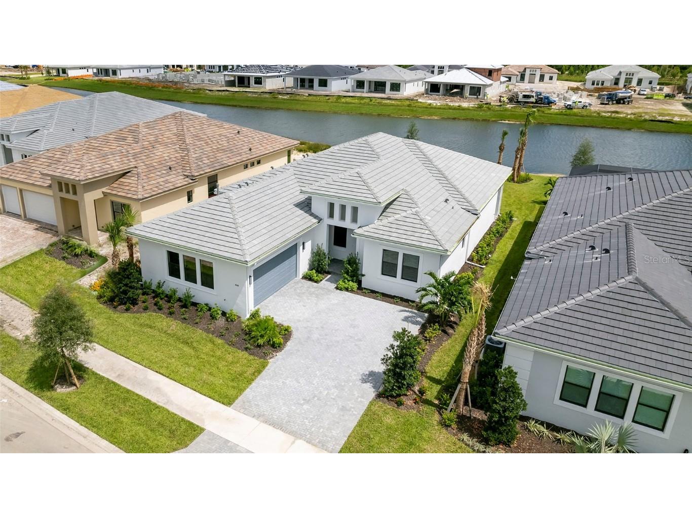 4644 Motif Terrace Sarasota FL 34240 O6248172 image1