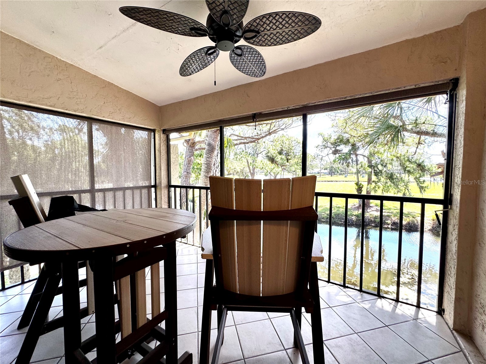 4644 Weybridge #10 Sarasota FL 34235 A4689859 image24