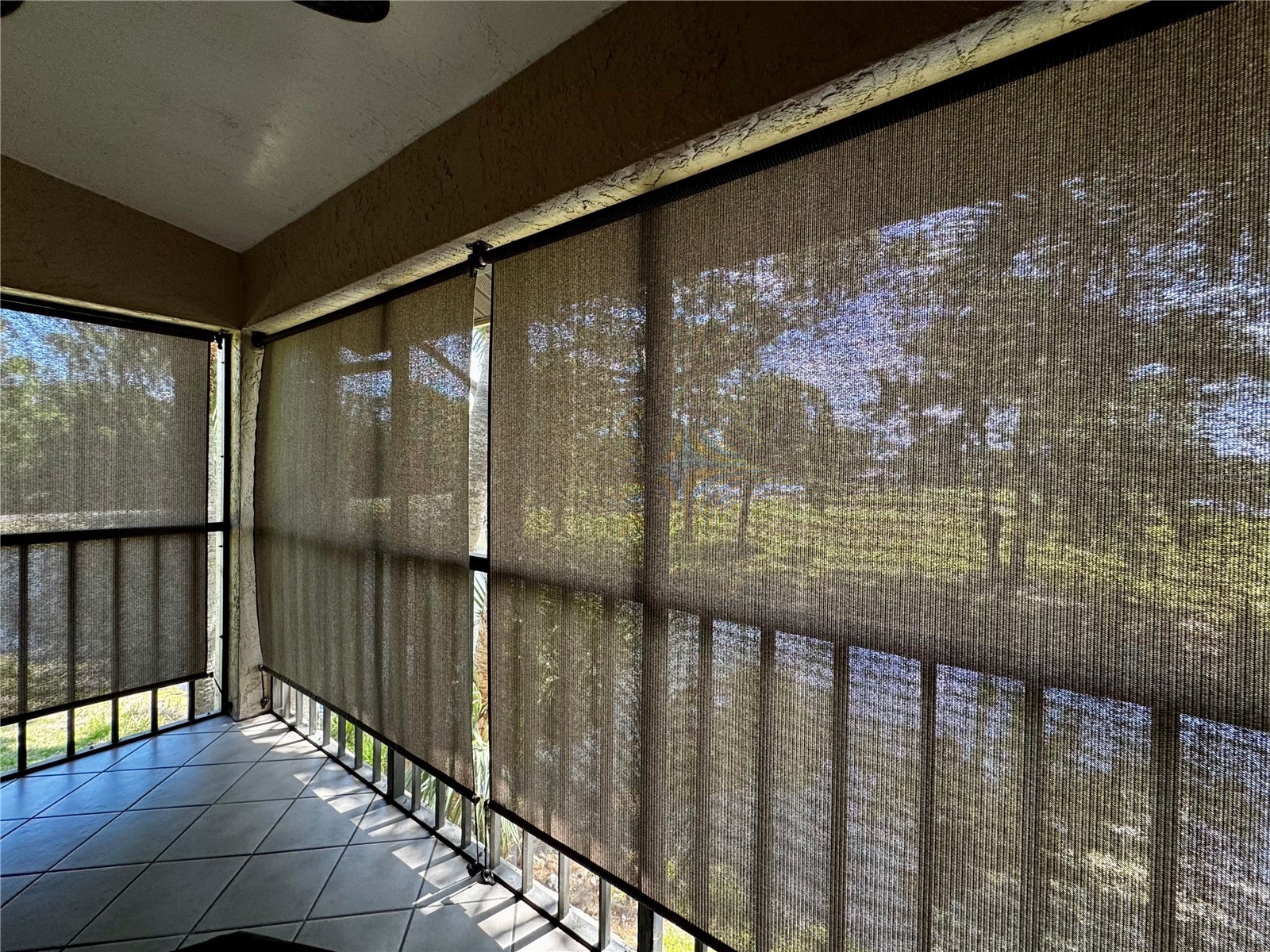 4644 Weybridge #10 Sarasota FL 34235 A4689859 image26