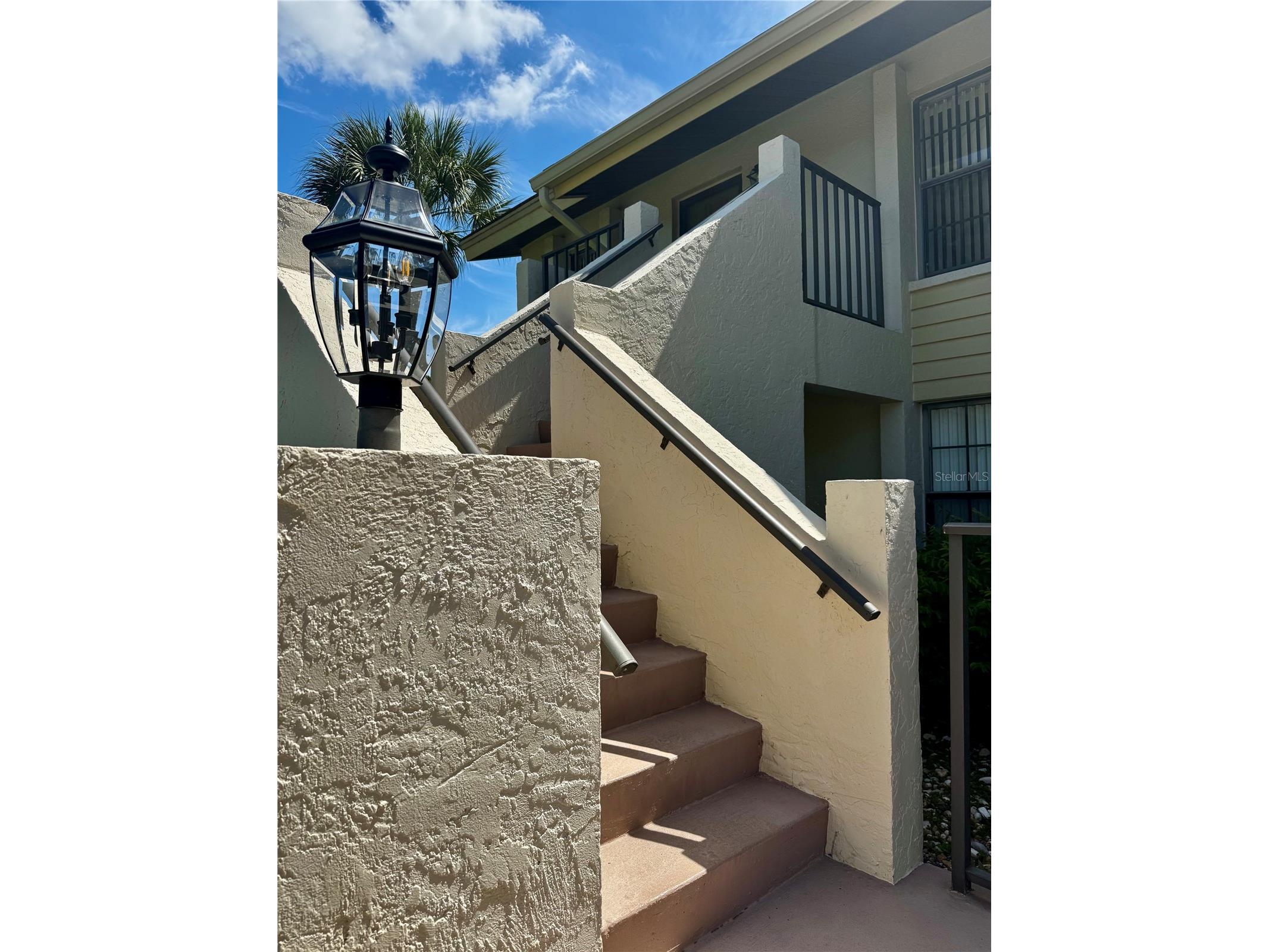 4644 Weybridge #10 Sarasota FL 34235 A4689859 image3