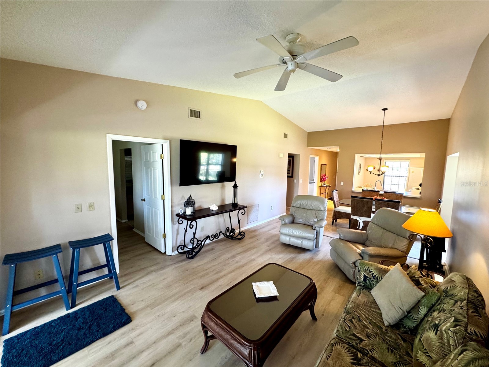 4644 Weybridge #10 Sarasota FL 34235 A4689859 image4