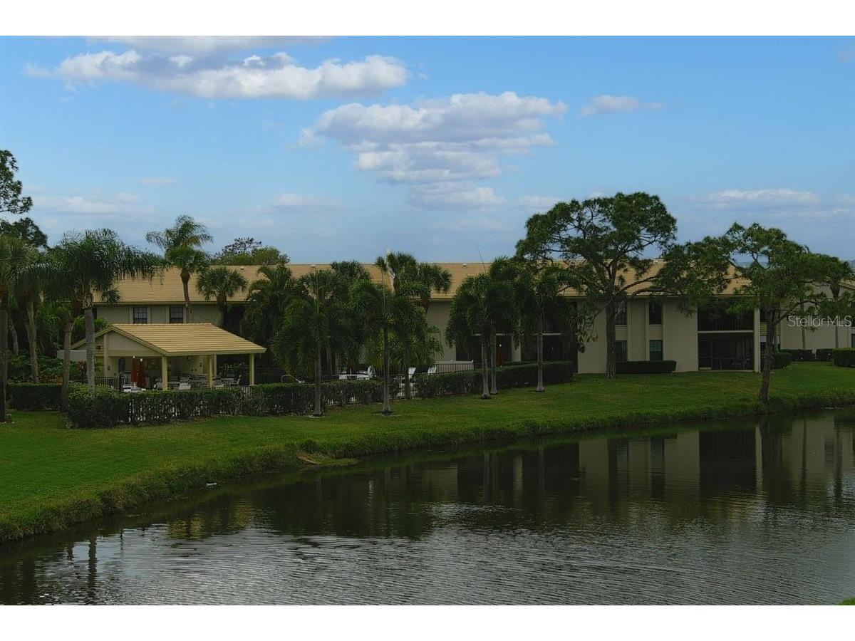 4644 Weybridge #10 Sarasota FL 34235 A4689859 image40