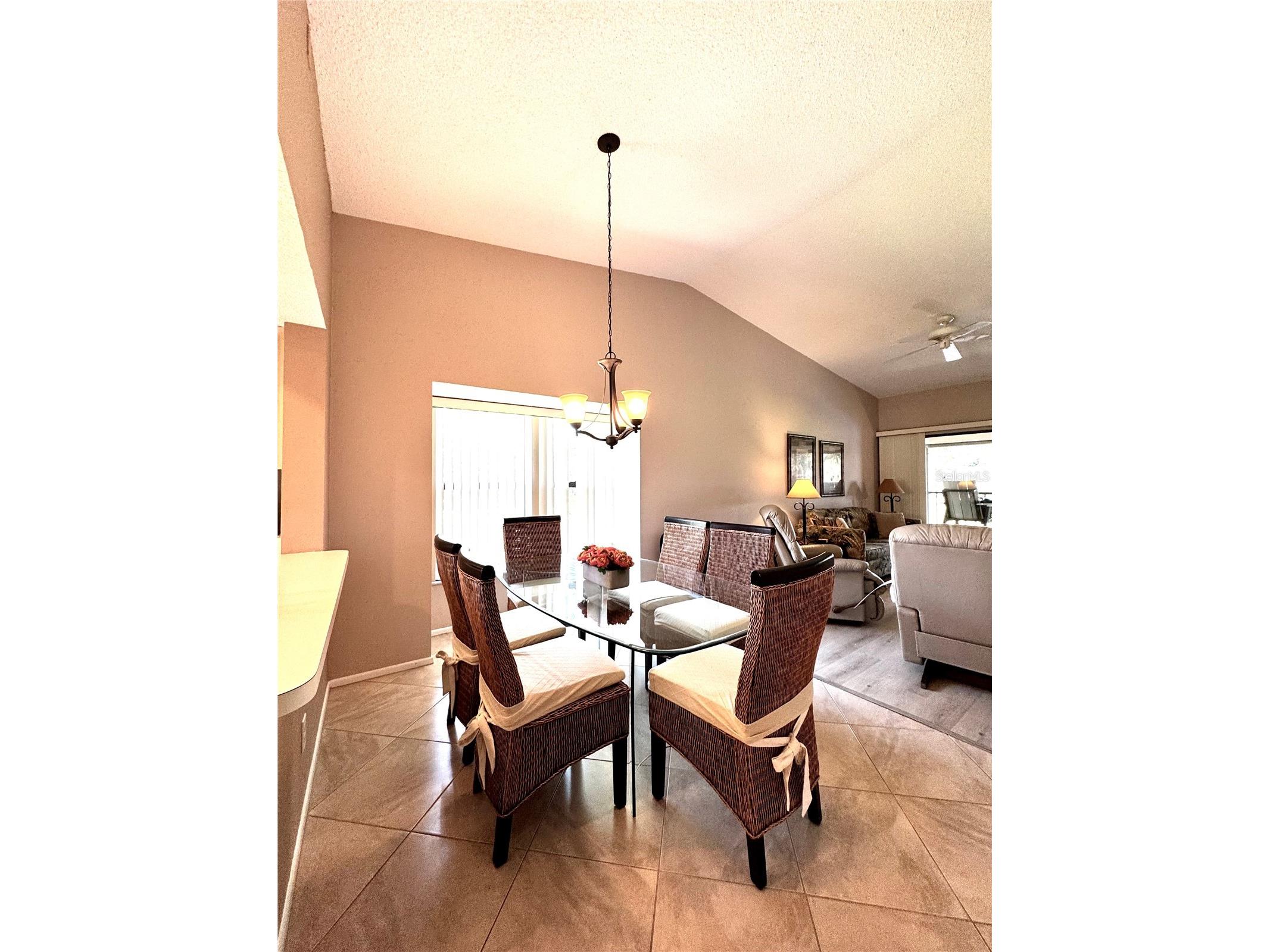 4644 Weybridge #10 Sarasota FL 34235 A4689859 image9