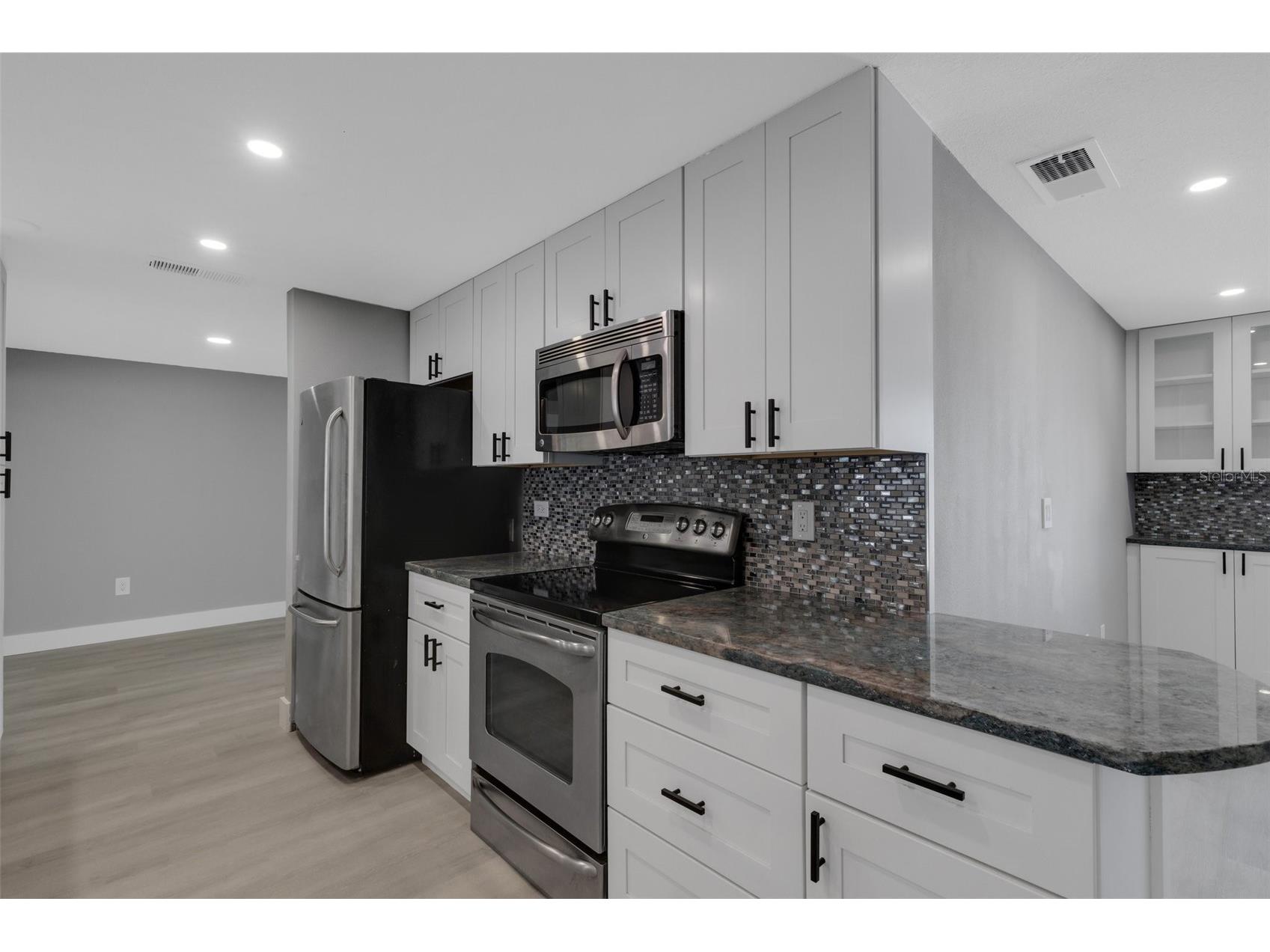 4645 Hunter Ridge Drive Sarasota FL 34233 A4693461 image27