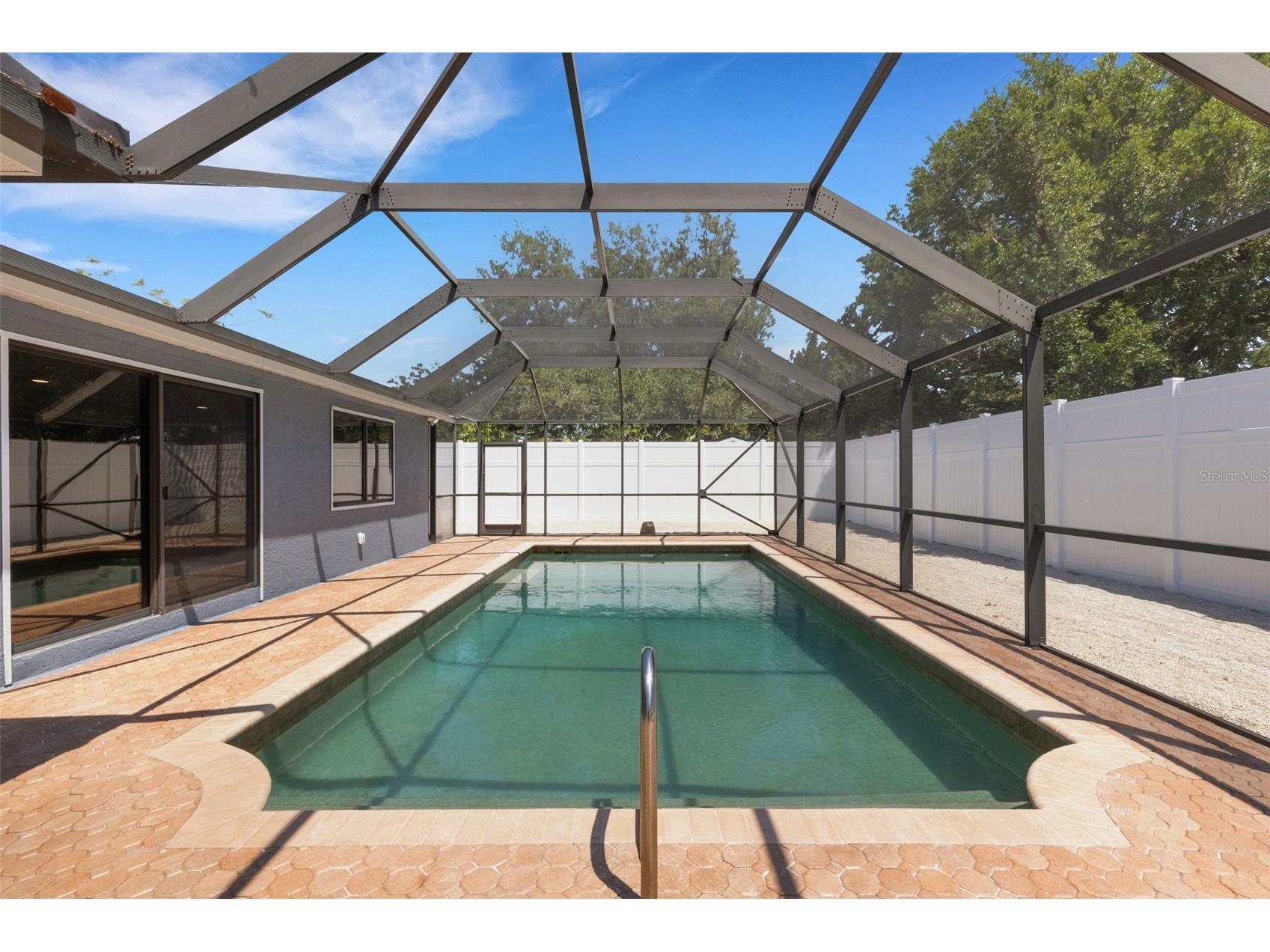 4645 Hunter Ridge Drive Sarasota FL 34233 A4693461 image56