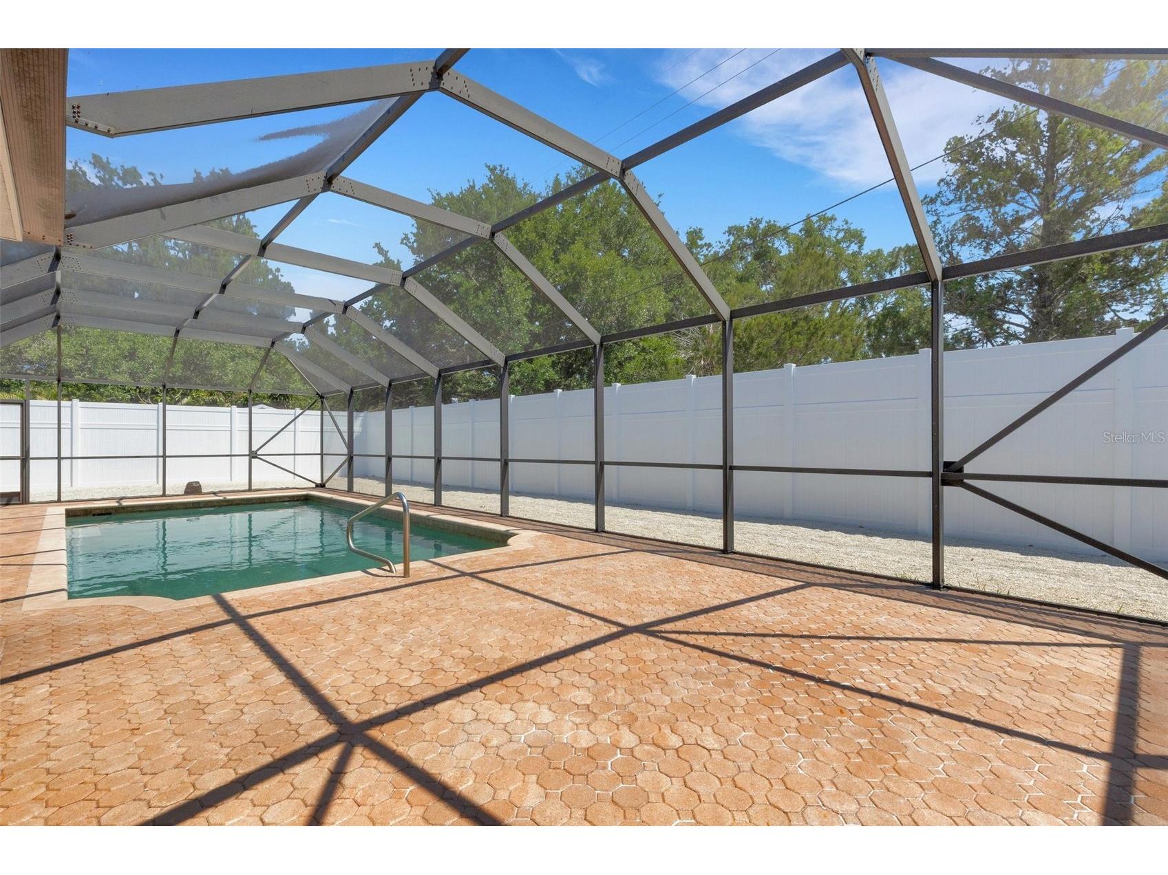 4645 Hunter Ridge Drive Sarasota FL 34233 A4693461 image60