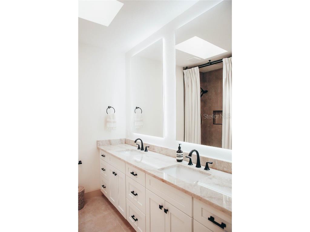 4646 Gleason Avenue Sarasota FL 34242 A4677470 image35