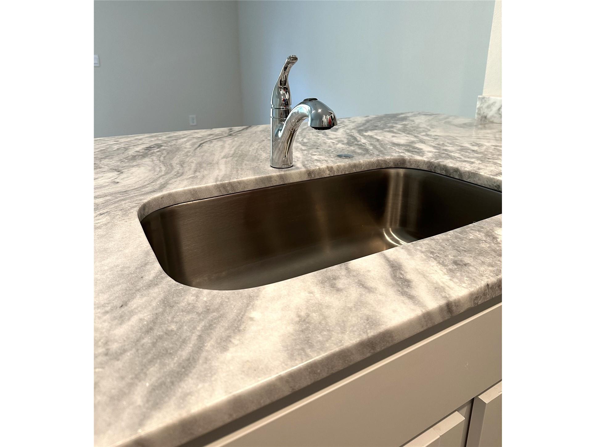 4649 Pleasant Avenue Palm Harbor FL 34683 TB8363161 image17