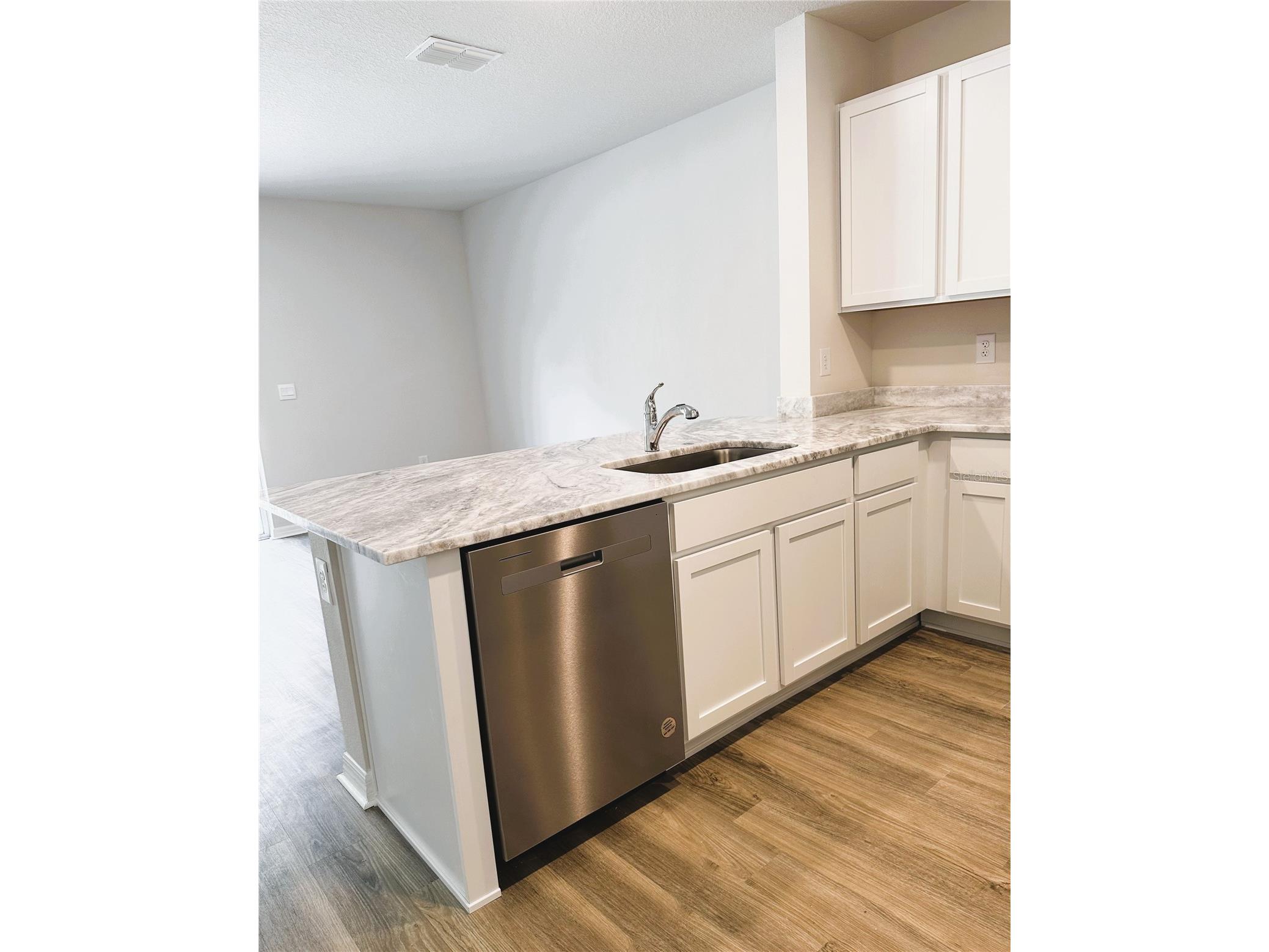 4649 Pleasant Avenue Palm Harbor FL 34683 TB8363161 image18