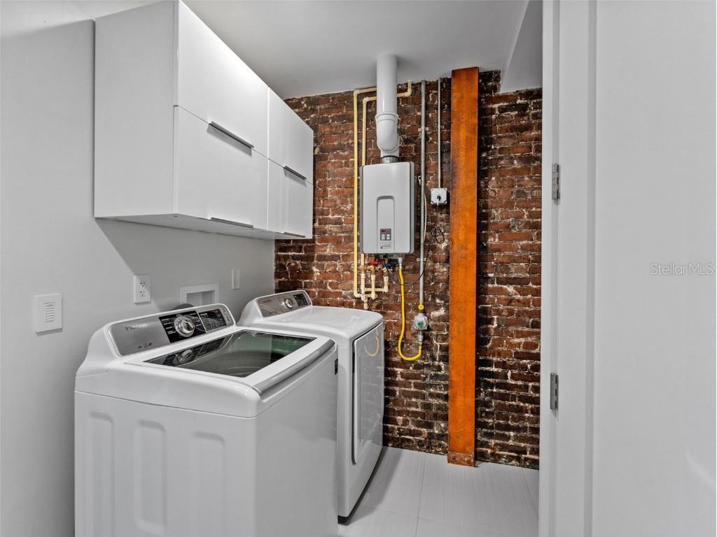 465 Central Avenue #301 Saint Petersburg FL 33701 TB8421123 image26