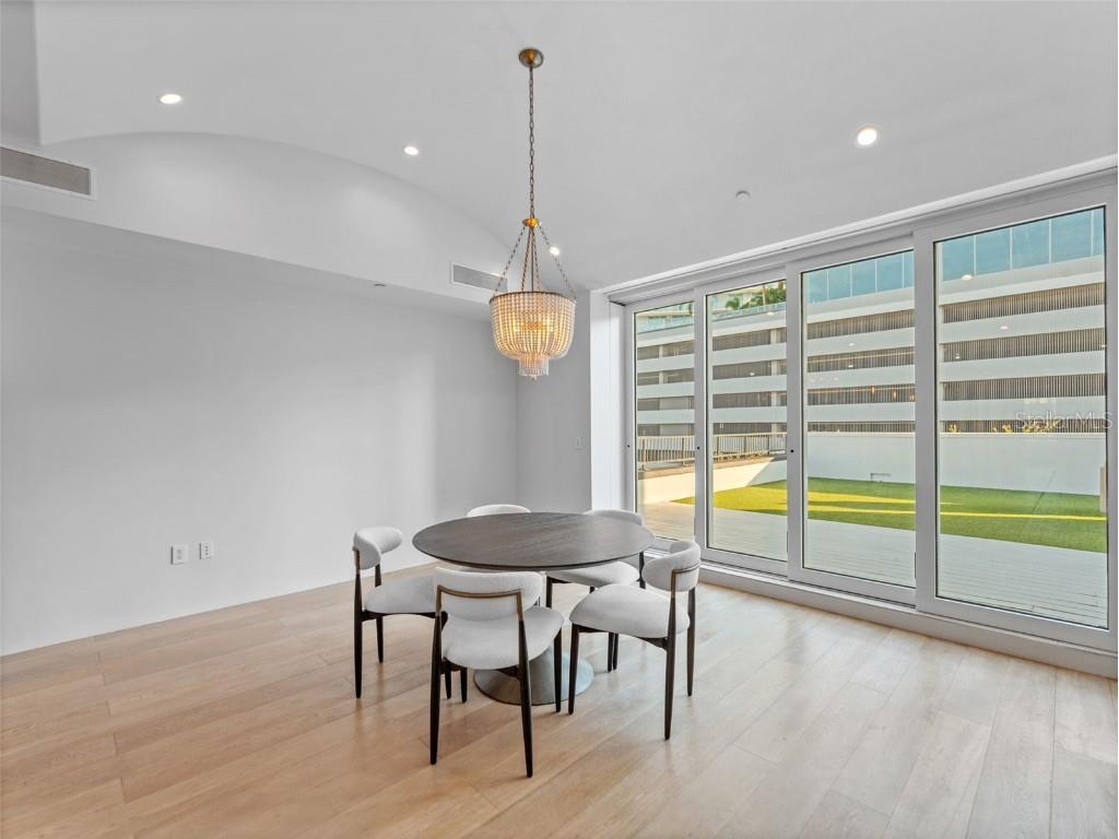 465 Central Avenue #301 Saint Petersburg FL 33701 TB8421123 image9