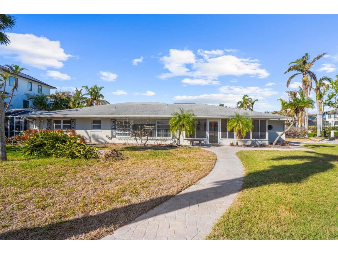 465 Cleveland Drive Sarasota FL 34236 N6135593 image1