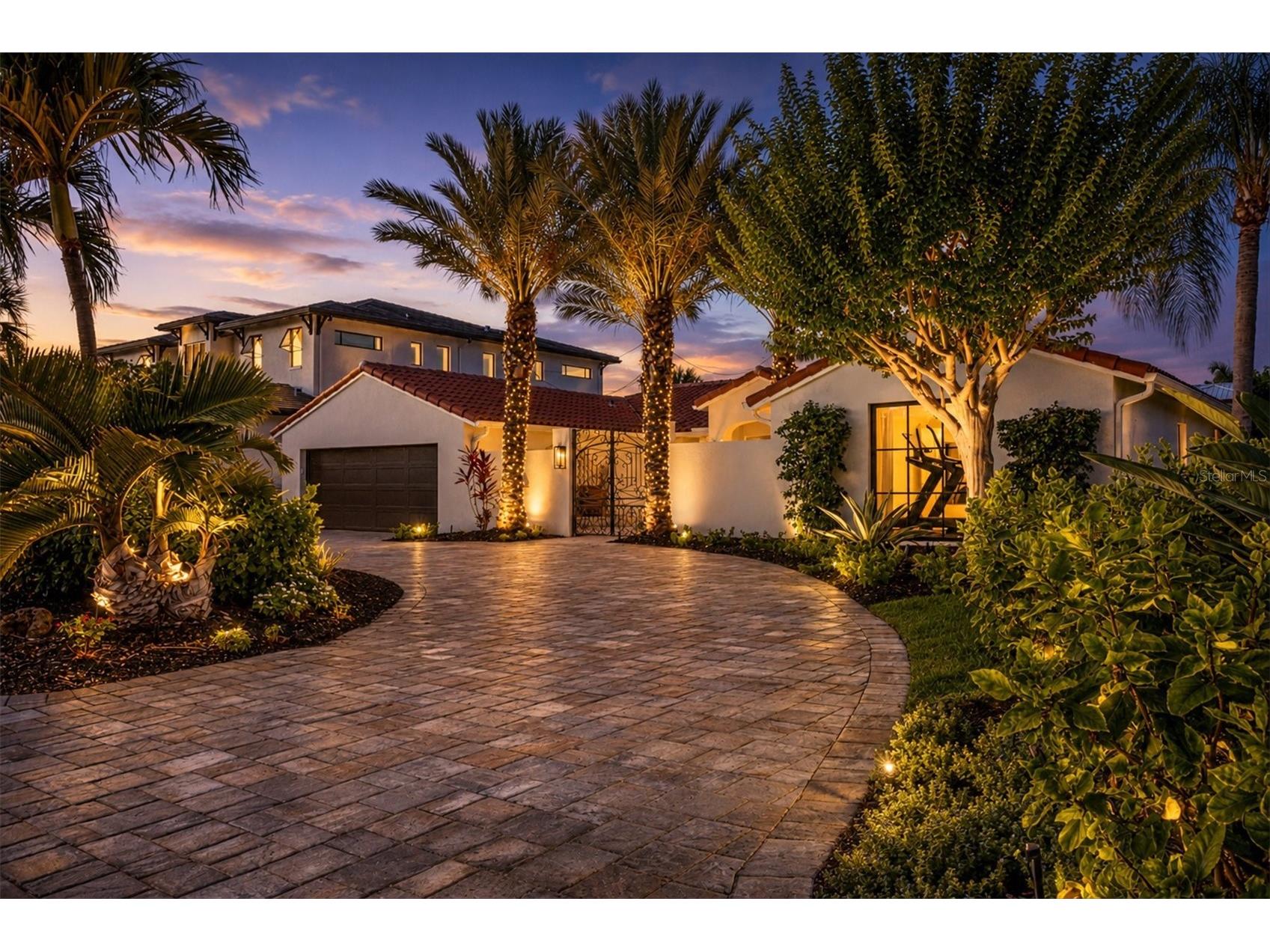 465 E Royal Flamingo Drive Sarasota FL 34236 A4696960 image10
