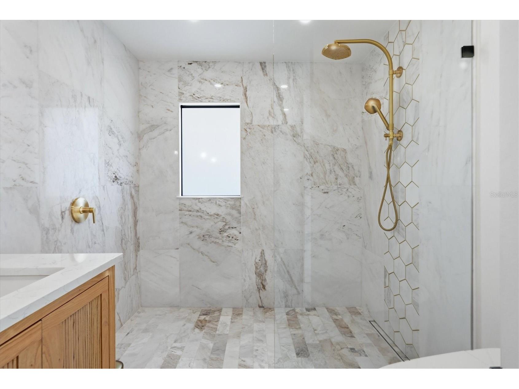 465 E Royal Flamingo Drive Sarasota FL 34236 A4696960 image47