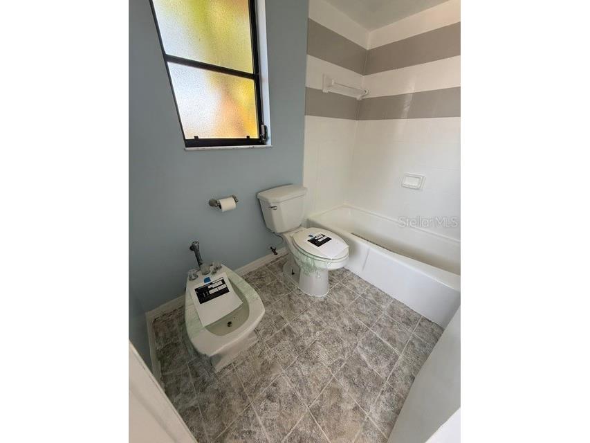 465 E Seminole Drive Venice FL 34293 A4696586 image6