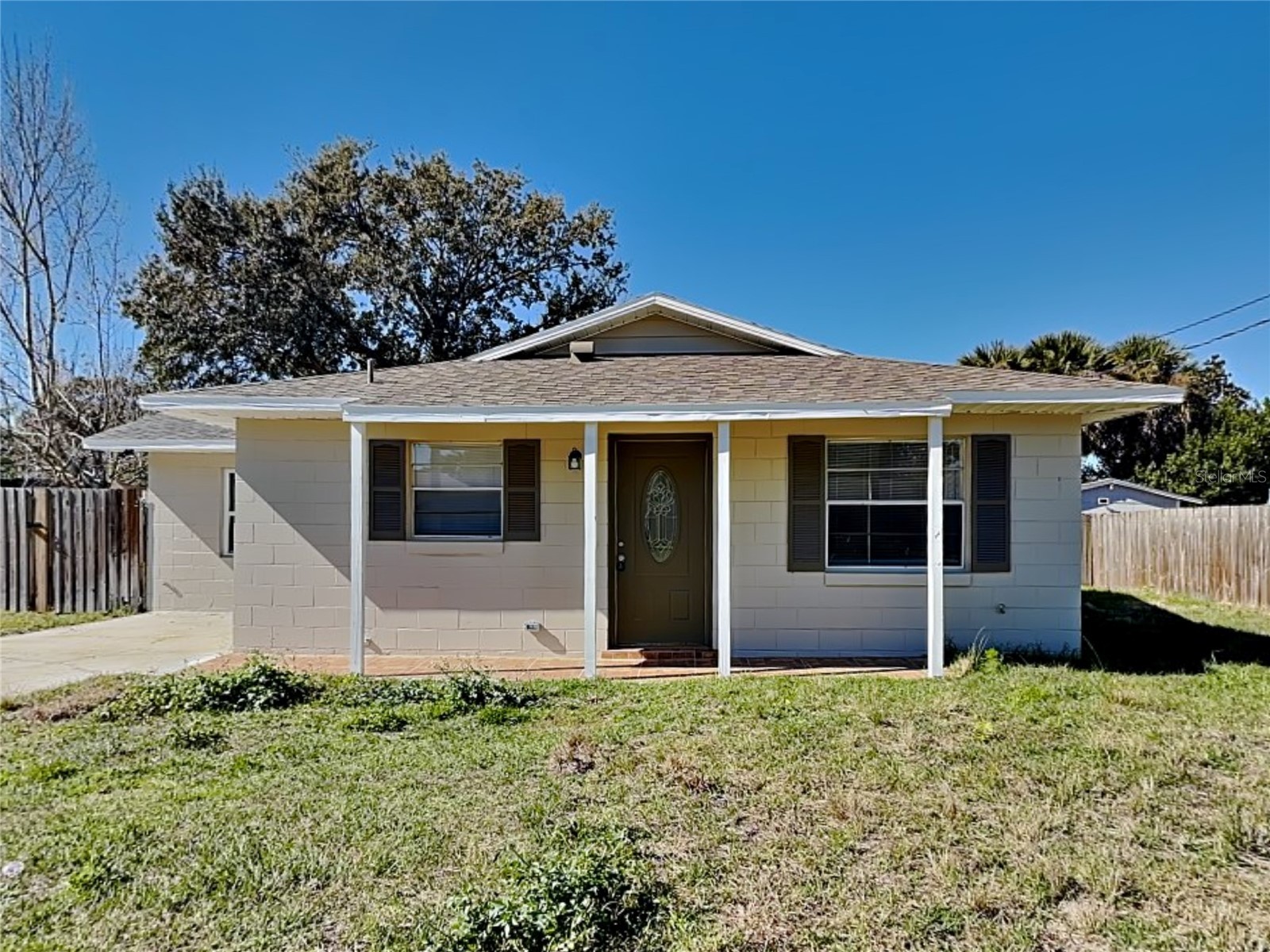 465 Oak Drive Tavares FL 32778 O6385365 image1