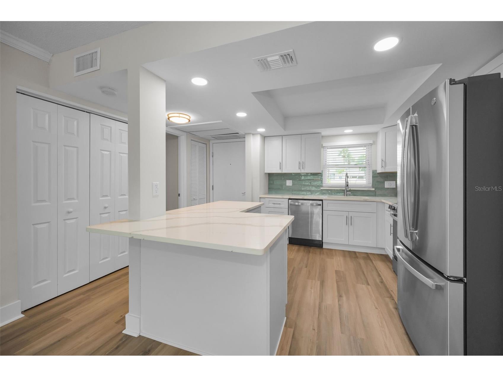 4650 Cove Circle #105 Saint Petersburg FL 33708 - BOCA CIEGA BAY TB8518276 image10