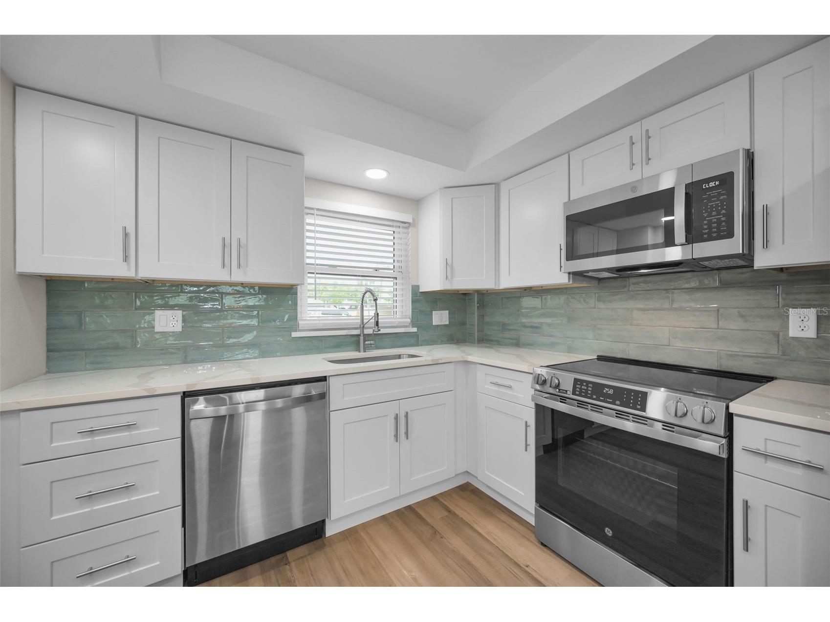 4650 Cove Circle #105 Saint Petersburg FL 33708 - BOCA CIEGA BAY TB8518276 image12