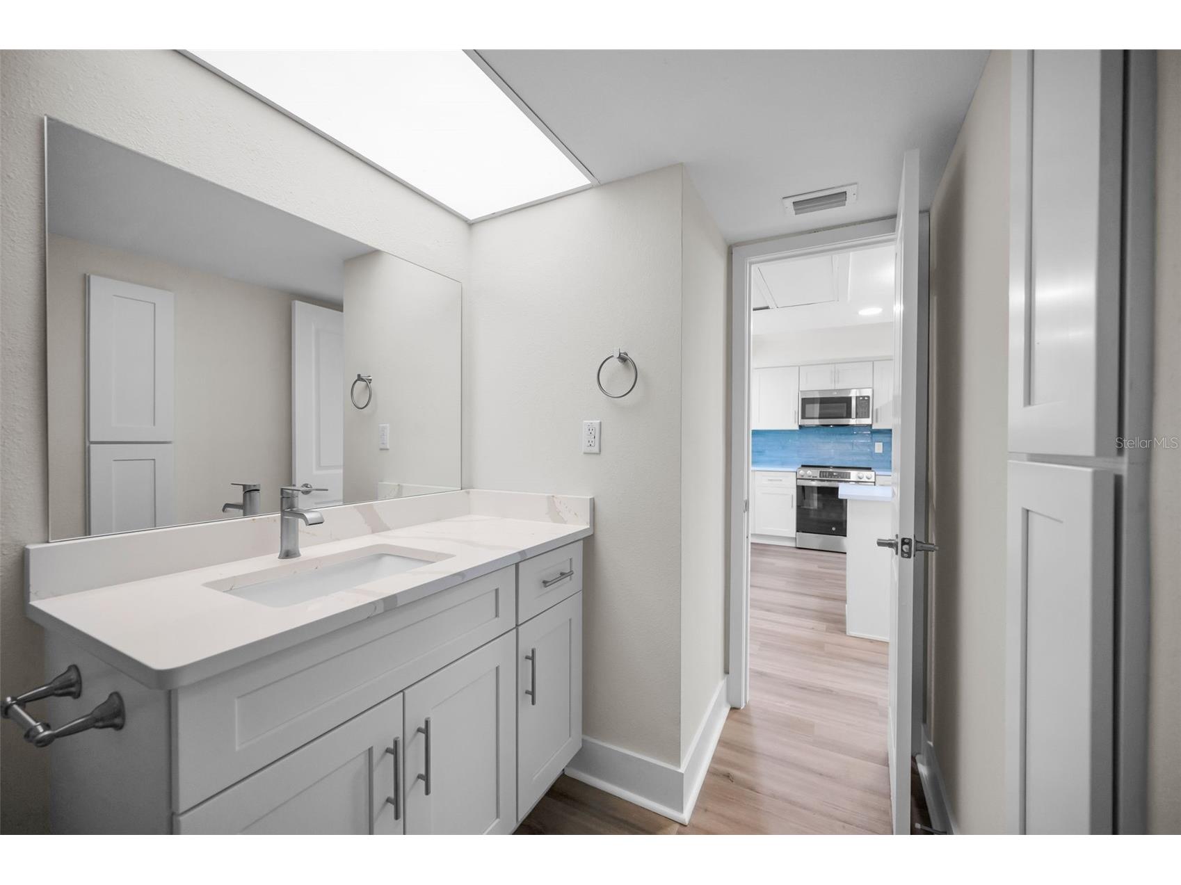 4650 Cove Circle #105 Saint Petersburg FL 33708 - BOCA CIEGA BAY TB8518276 image26