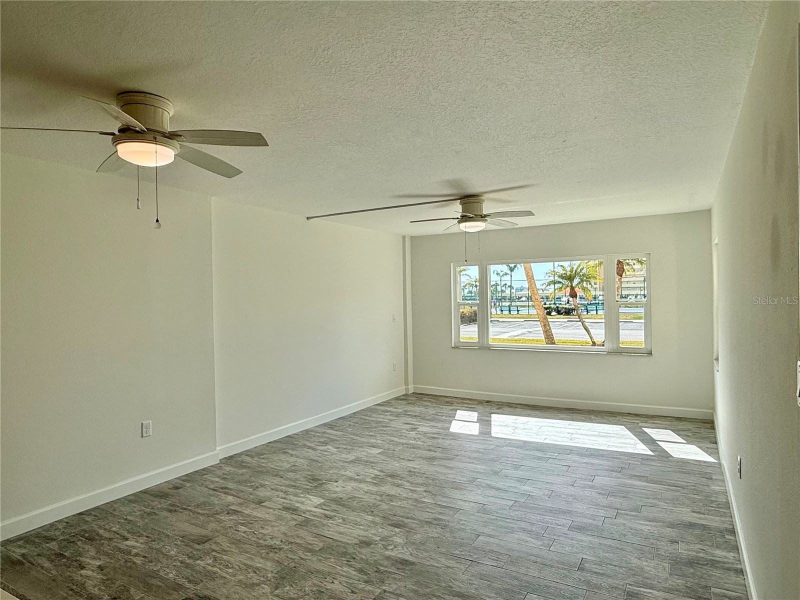 4650 Cove Circle #108 Saint Petersburg FL 33708 TB8477765 image11