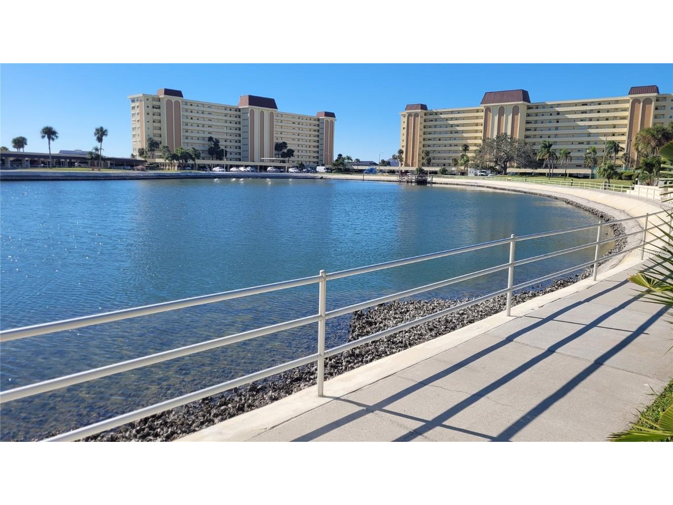 4650 Cove Circle #111 Saint Petersburg FL 33708 TB8448982 image21