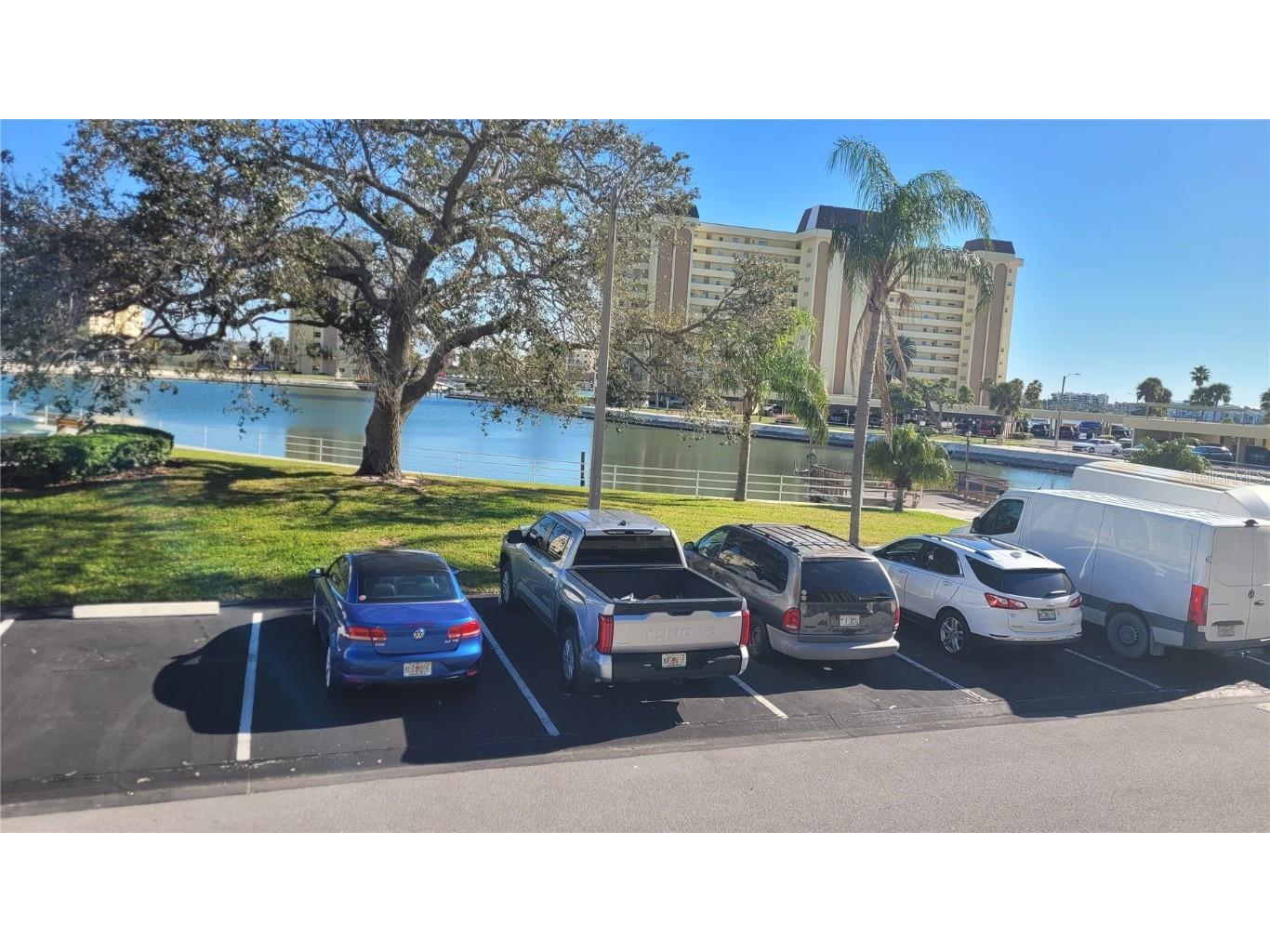 4650 Cove Circle #111 Saint Petersburg FL 33708 TB8448982 image22