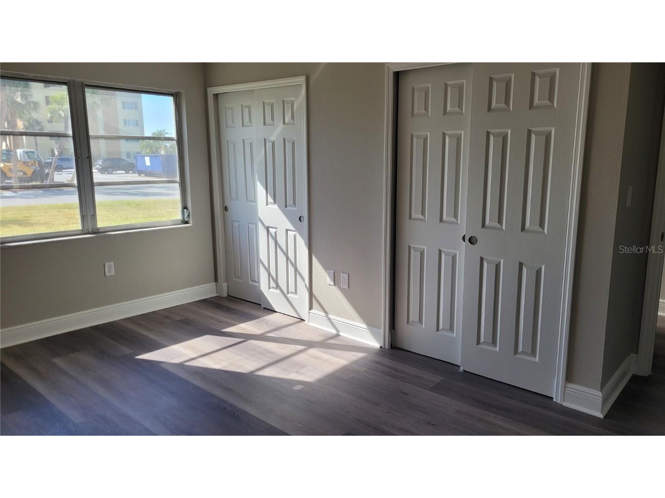 4650 Cove Circle #111 Saint Petersburg FL 33708 TB8448982 image8