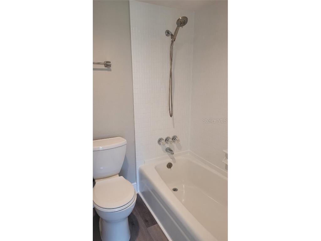 4650 Cove Circle #111 Saint Petersburg FL 33708 TB8448982 image9