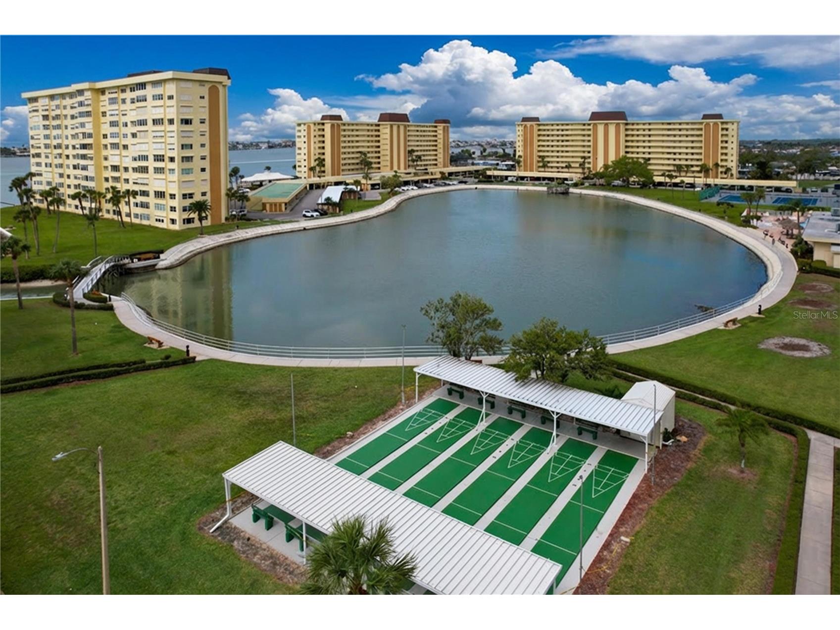 4650 Cove Circle #209 Saint Petersburg FL 33708 TB8485621 image25