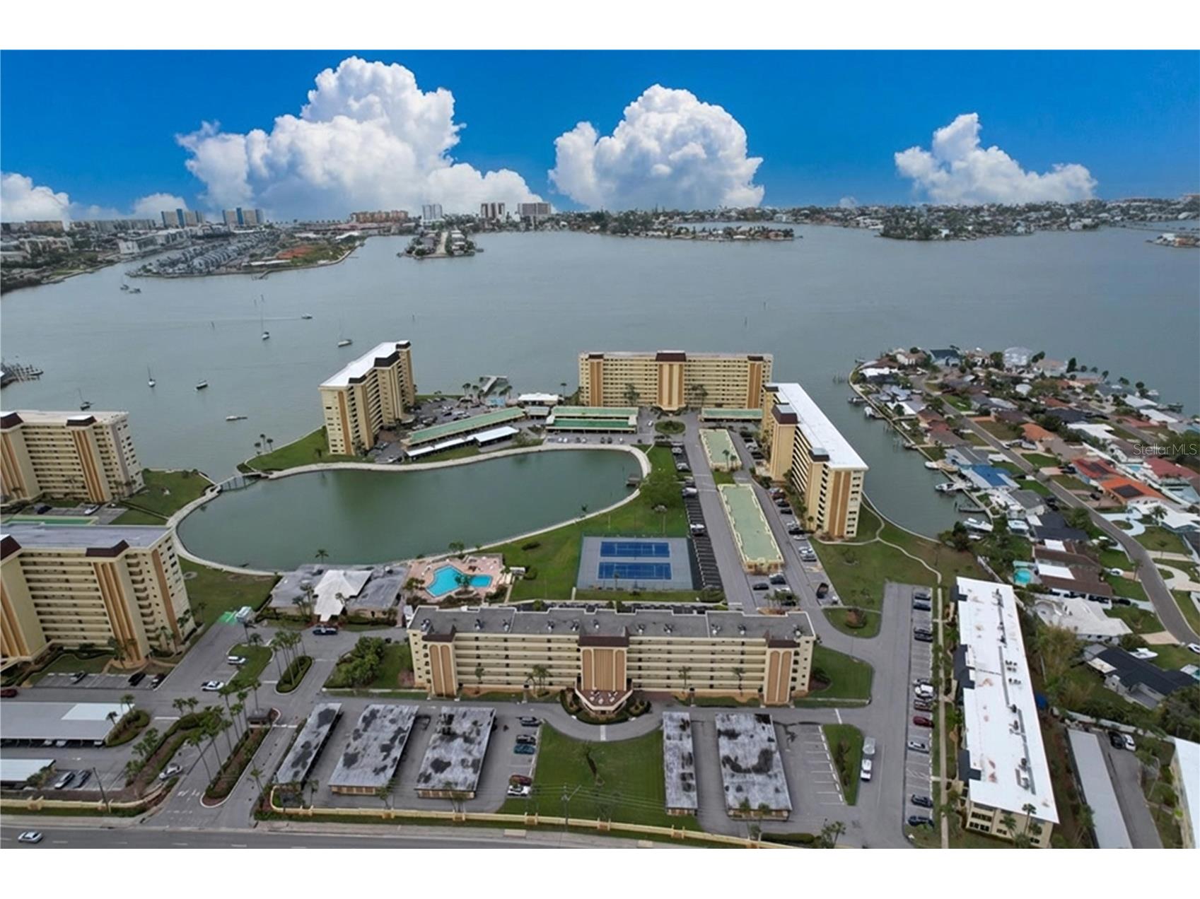 4650 Cove Circle #209 Saint Petersburg FL 33708 TB8485621 image29