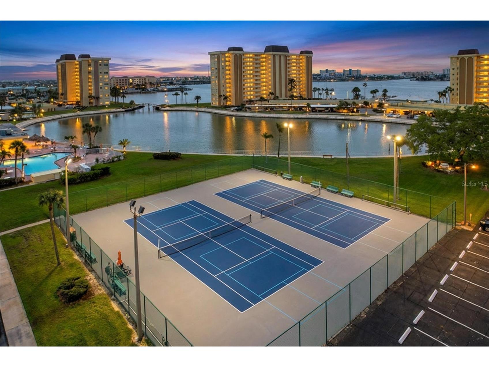 4650 Cove Circle #209 Saint Petersburg FL 33708 TB8485621 image40