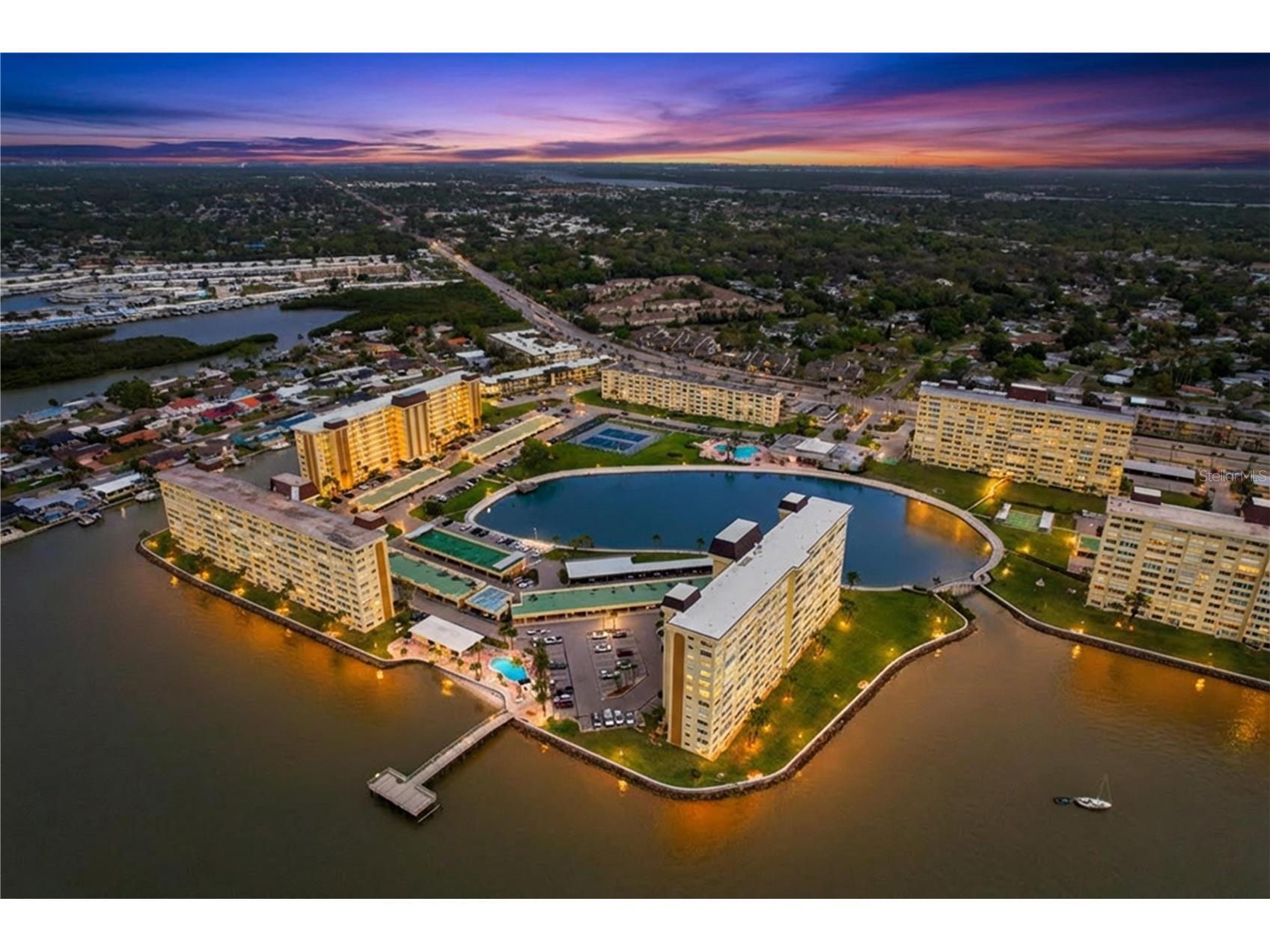 4650 Cove Circle #209 Saint Petersburg FL 33708 TB8485621 image49