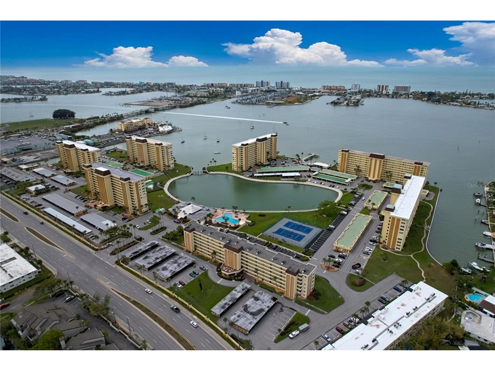 4650 Cove Circle #209 Saint Petersburg FL 33708 TB8487421 image30